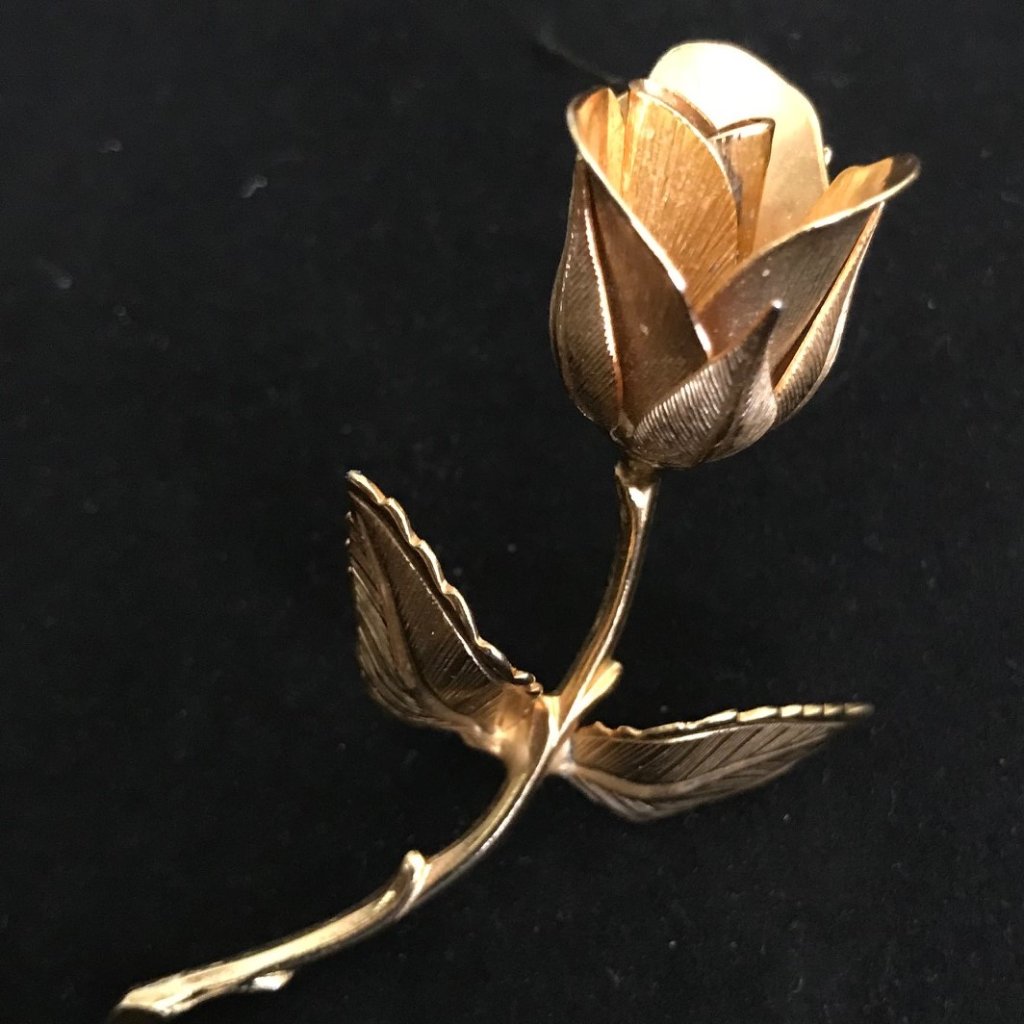 Giovanni Gold Long Stem Rose Vintage Pin 15$